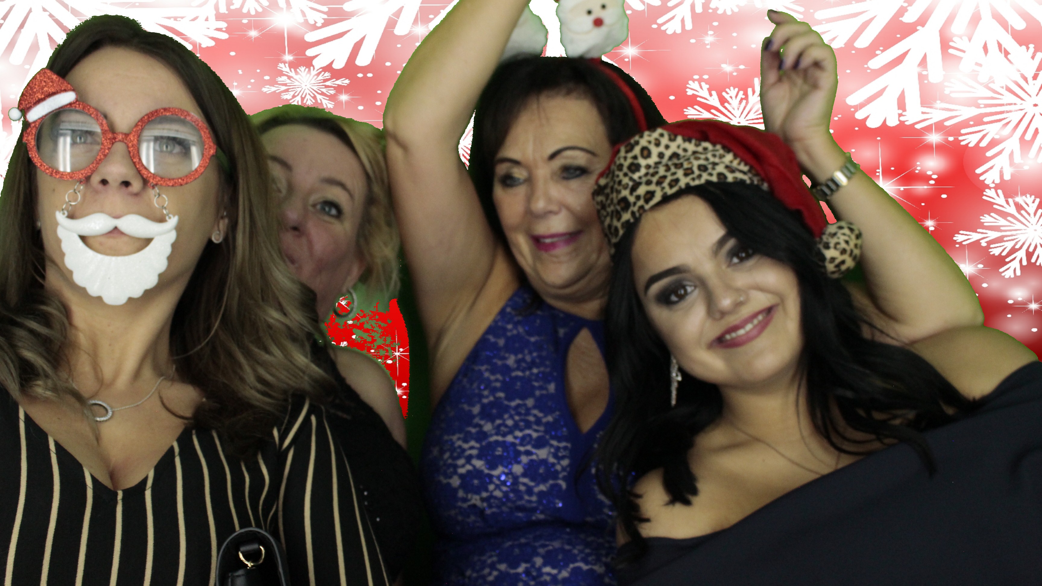 Portsmouth Water Christmas Party | View more photos from the event at gallery.myphotoboothexperience.co.uk/u/MyPhotoBoothExperienceLtd/Portsmouth-Water-Christmas-Party